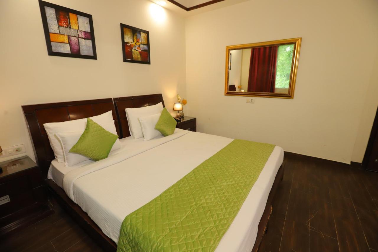 Hotel The Picasso Residency - Naraina Neu-Delhi Exterior foto