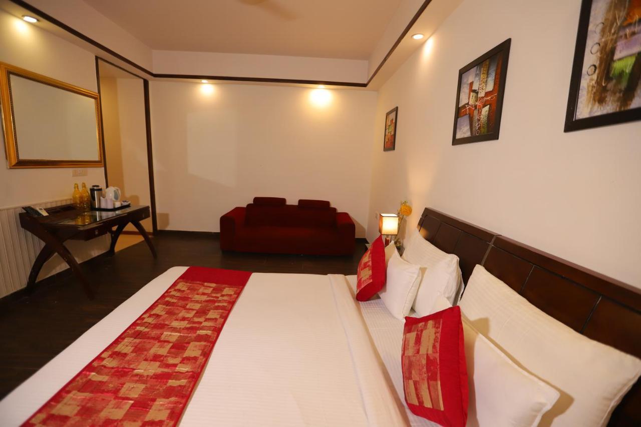 Hotel The Picasso Residency - Naraina Neu-Delhi Exterior foto