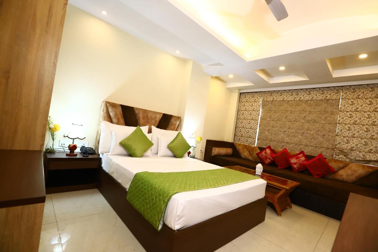 Hotel The Picasso Residency - Naraina Neu-Delhi Exterior foto