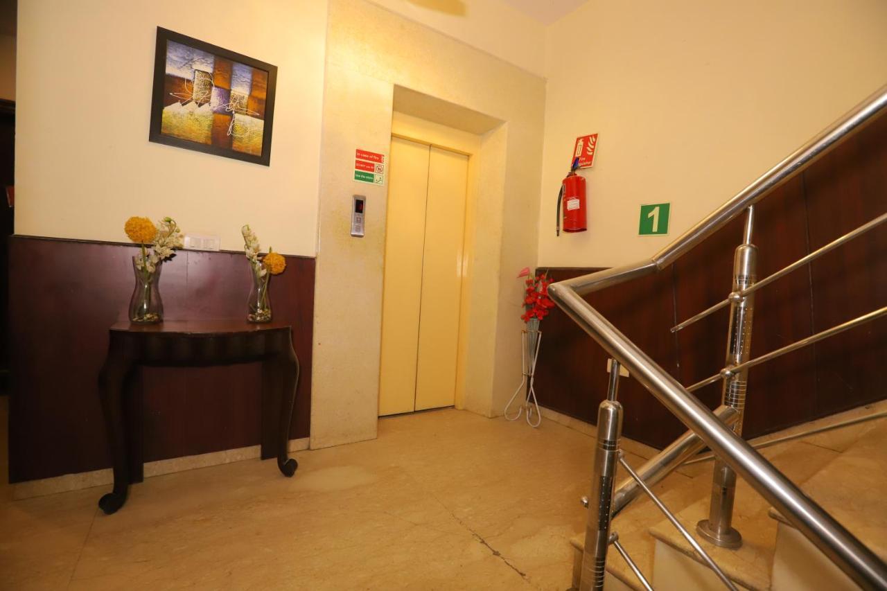 Hotel The Picasso Residency - Naraina Neu-Delhi Exterior foto
