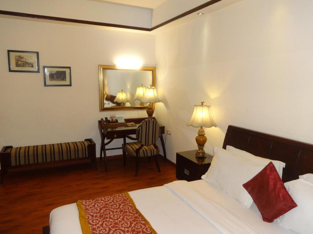 Hotel The Picasso Residency - Naraina Neu-Delhi Exterior foto