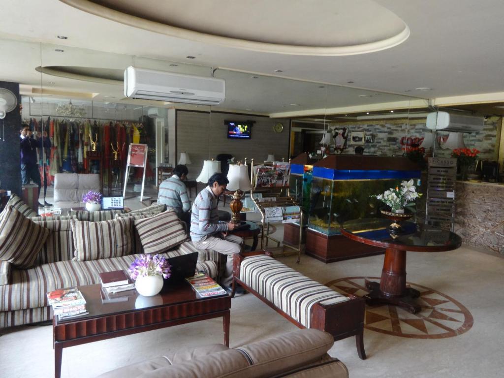 Hotel The Picasso Residency - Naraina Neu-Delhi Exterior foto
